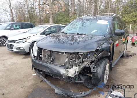 2016 Nissan Pathfinder S z USA, uszkodzony, nr VIN 5N1AR2MN0GC665190